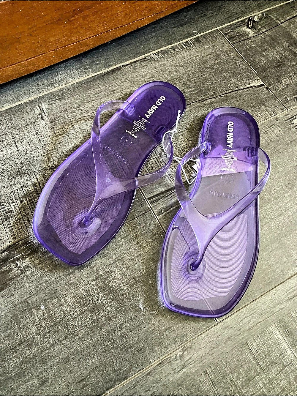 Old Navy Flip-Flop Jelly Sandals for Women Purple 7